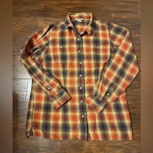 Duluth Trading Company Women’s Button Up Size S